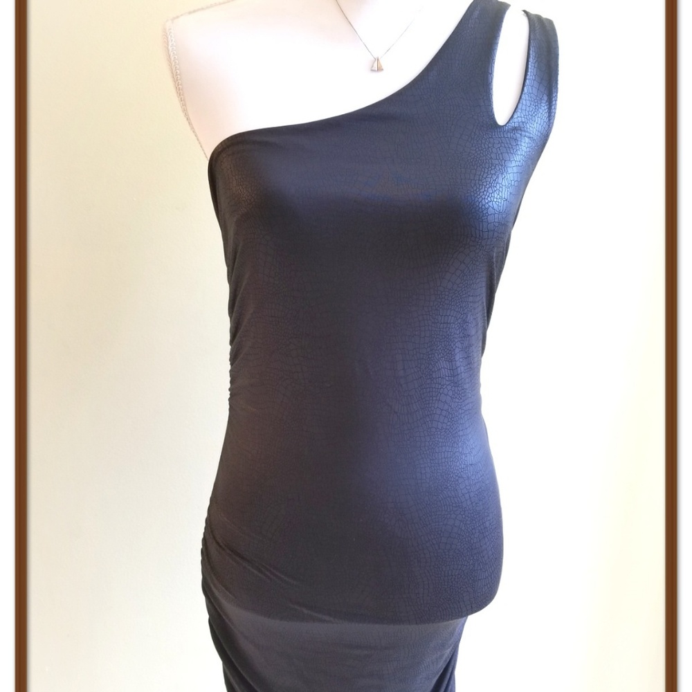 Bebe dress